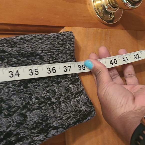 Guess Curve X Python Print Pants - Picture 13 of 14